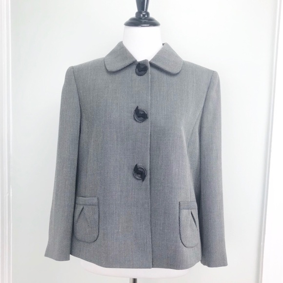 Tahari Arthur S. Levine Button Front Jacket - 8 - Picture 2 of 15